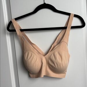 Lively cross-back bralette